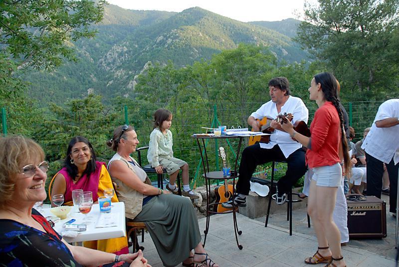La Trobada Hotel Escaro Eksteriør billede